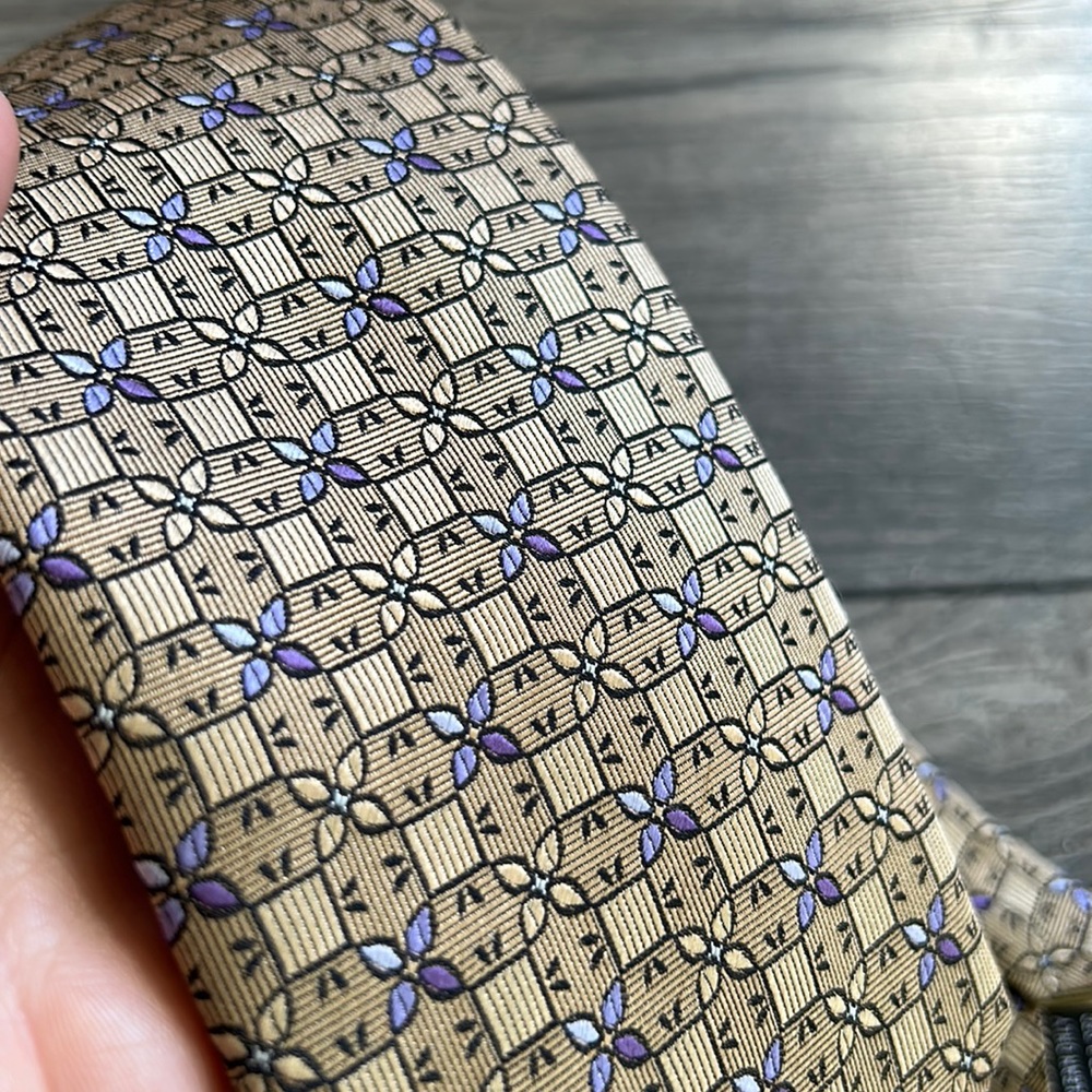 Enro Platinum Geometric Floral Gold Silk Tie
